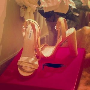 Steve Madden... Comfortable heels